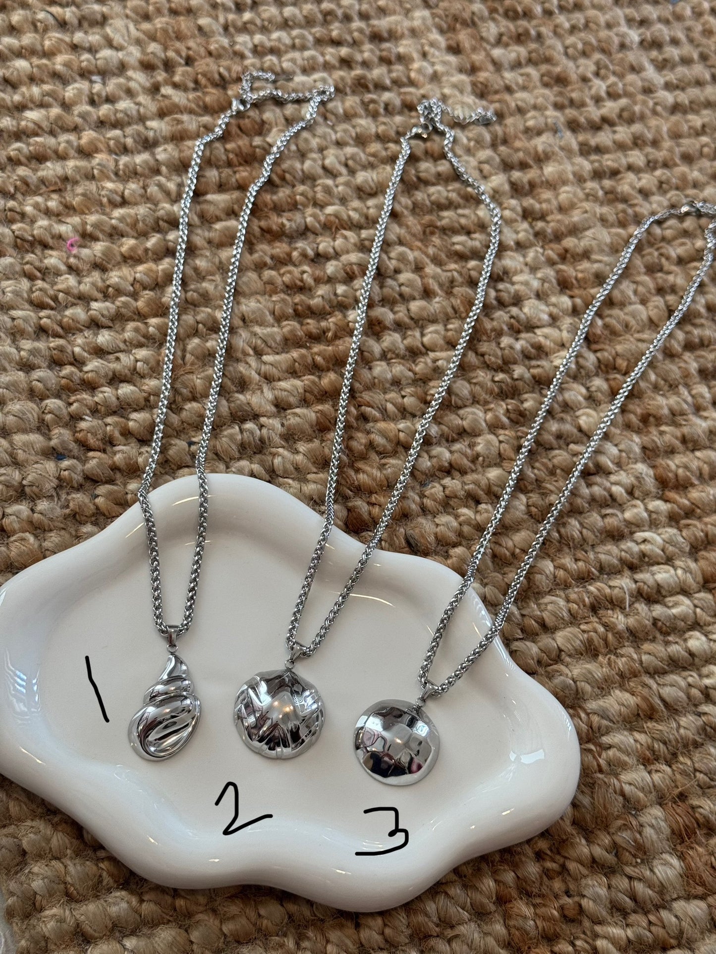 Short Pendant Necklace