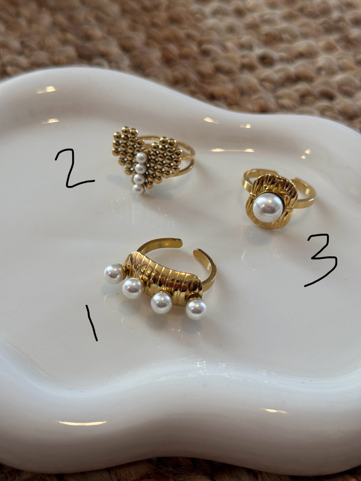 Pearl Ring Adjustable