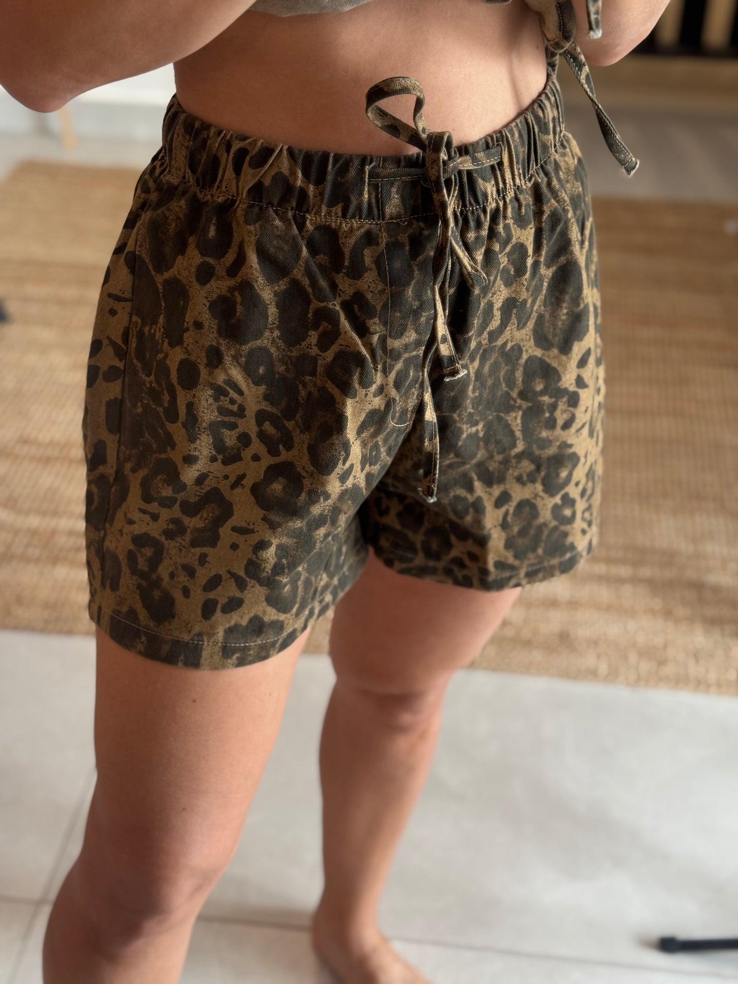 Leopardo Short Set