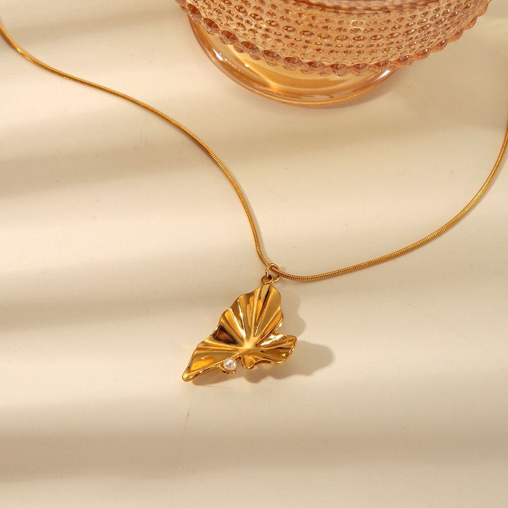 Leaf Necklace