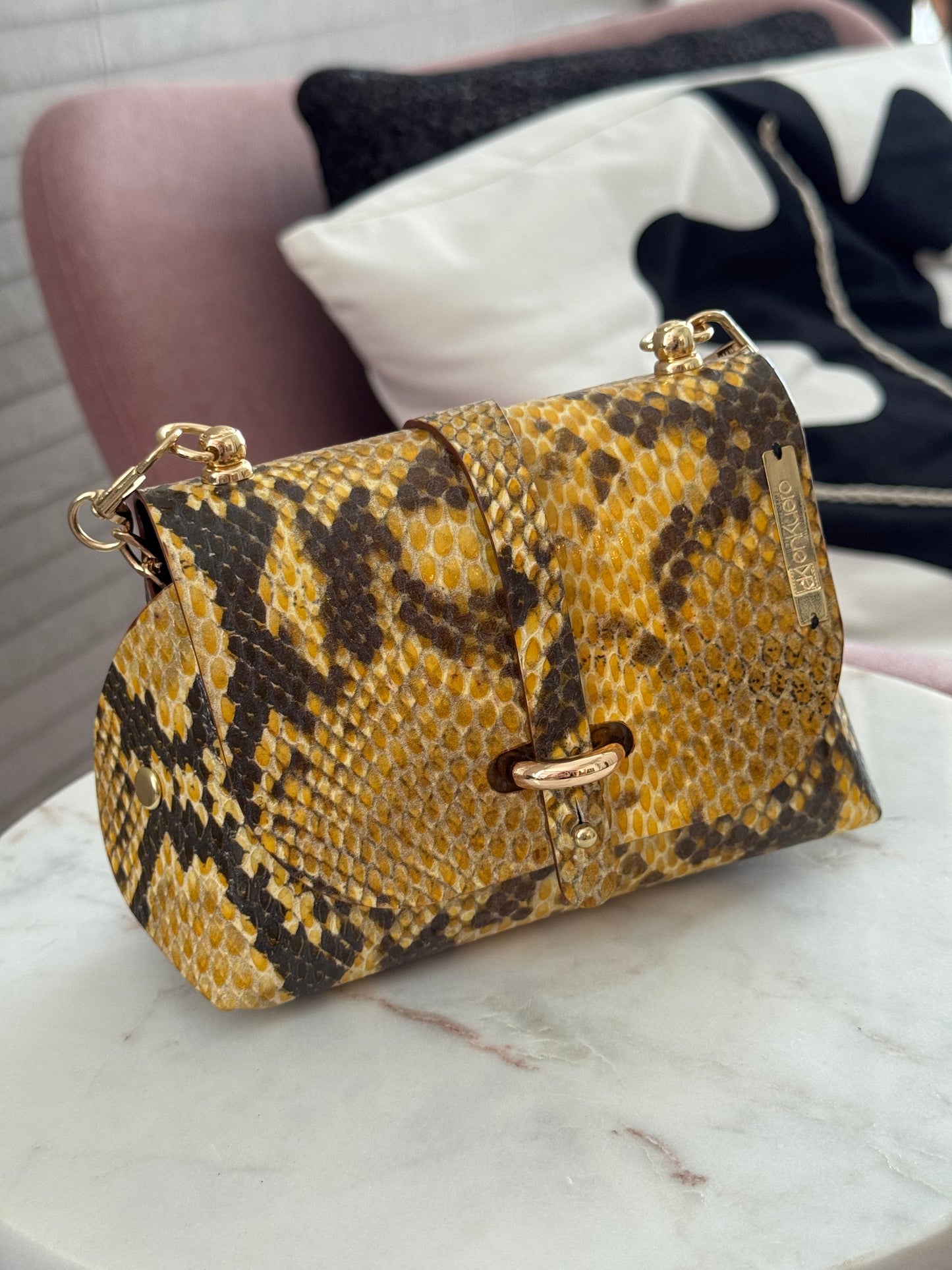 Mini Daisy Leather Bag