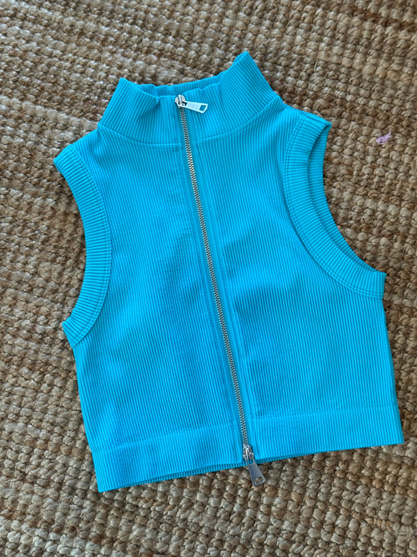 Basic Top Front Zipper
