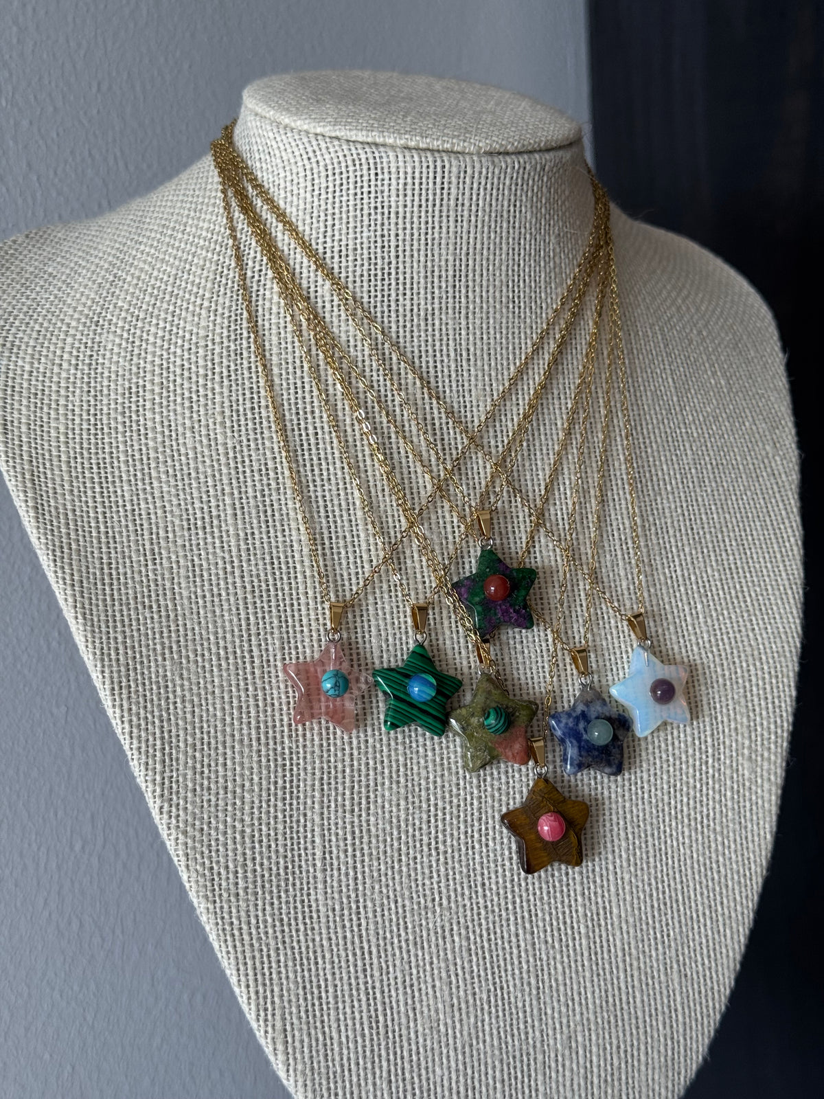 Mini Star Pendant Necklace