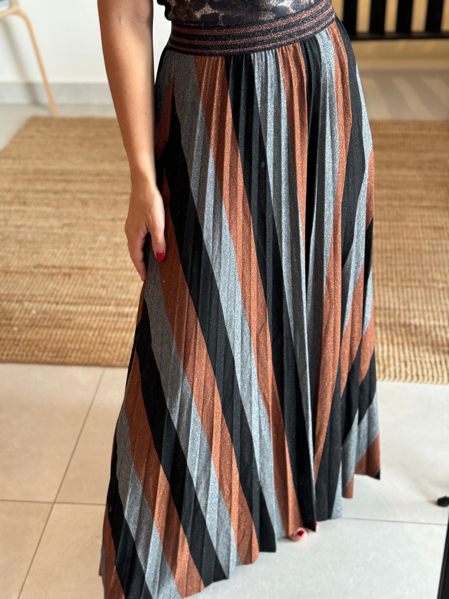 Pleated Shimmery Skirt