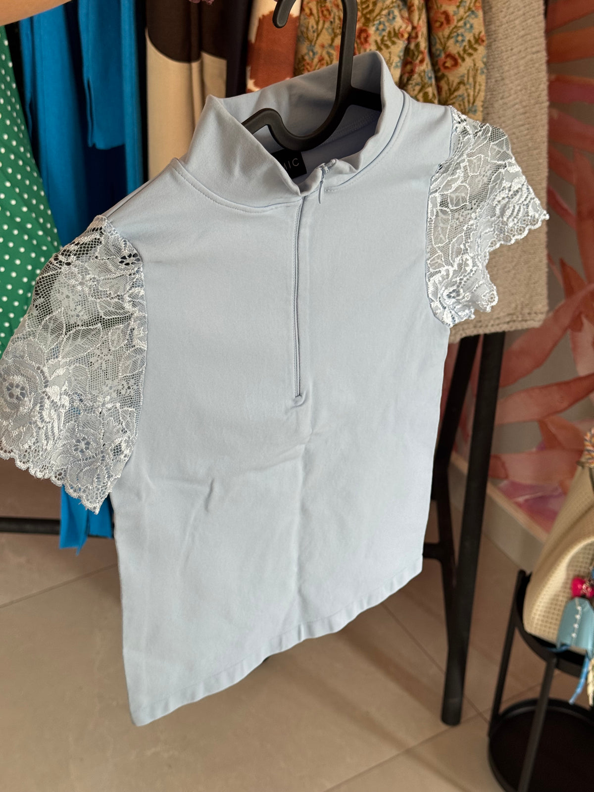 Laced Detail Basic