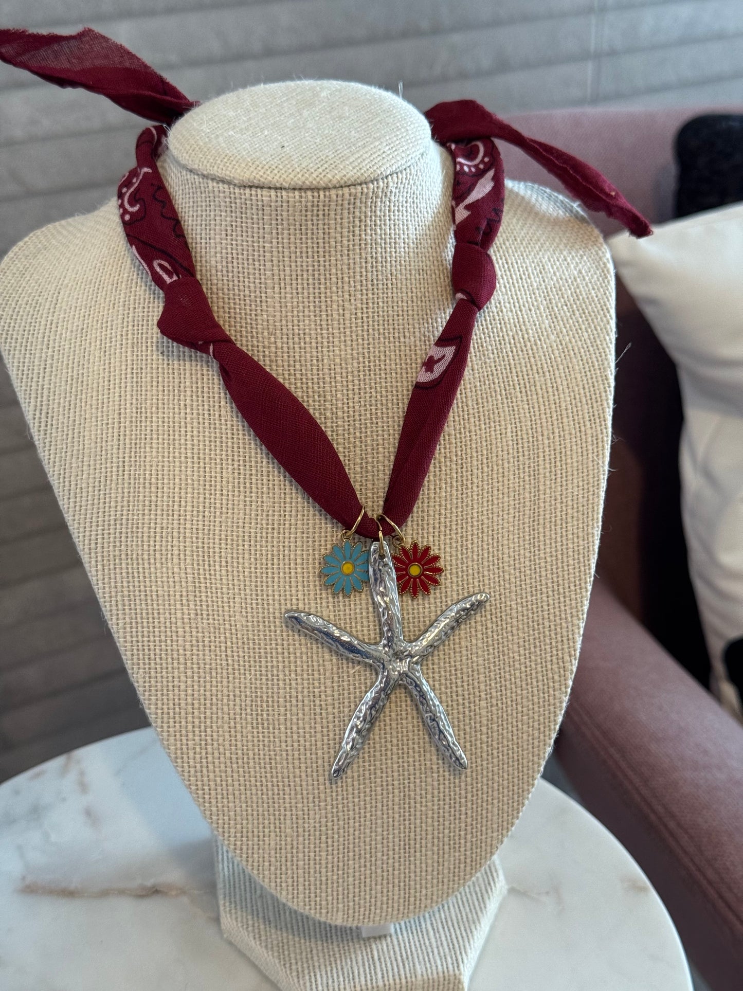 Bandana Seastar Necklace