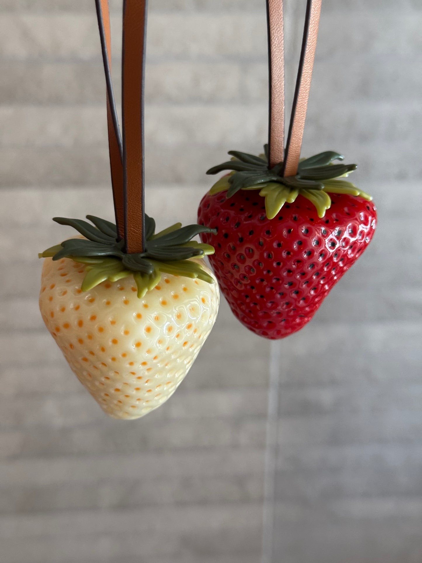Handbag Key Holder / Strawberry
