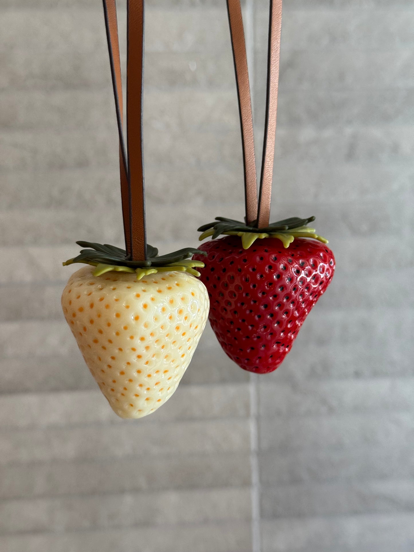 Handbag Key Holder / Strawberry
