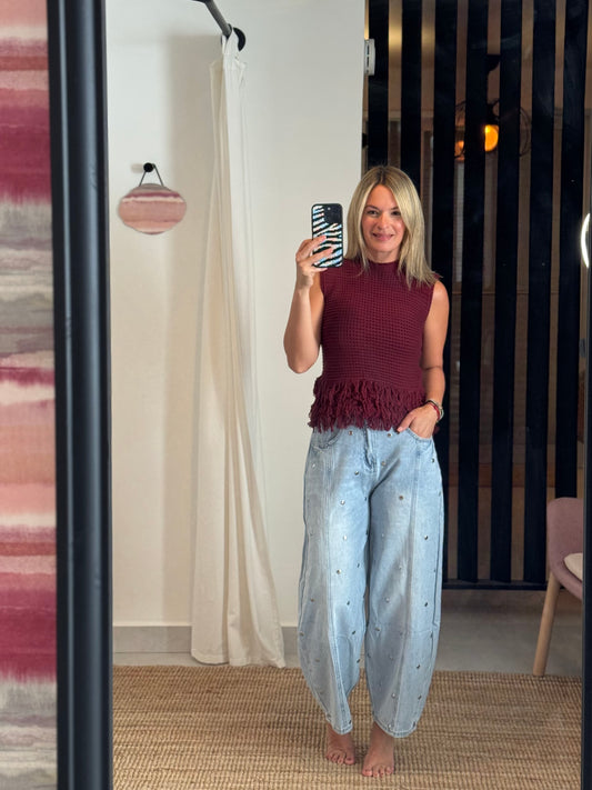 Wine Sleeveless Sweater Top