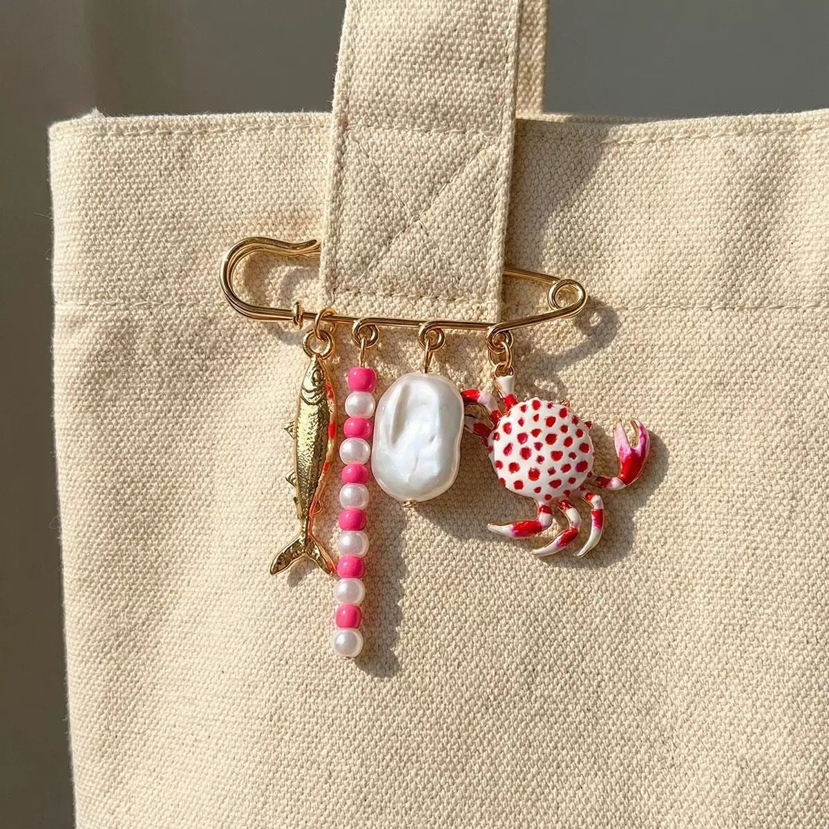 Summer Pin / Brooch